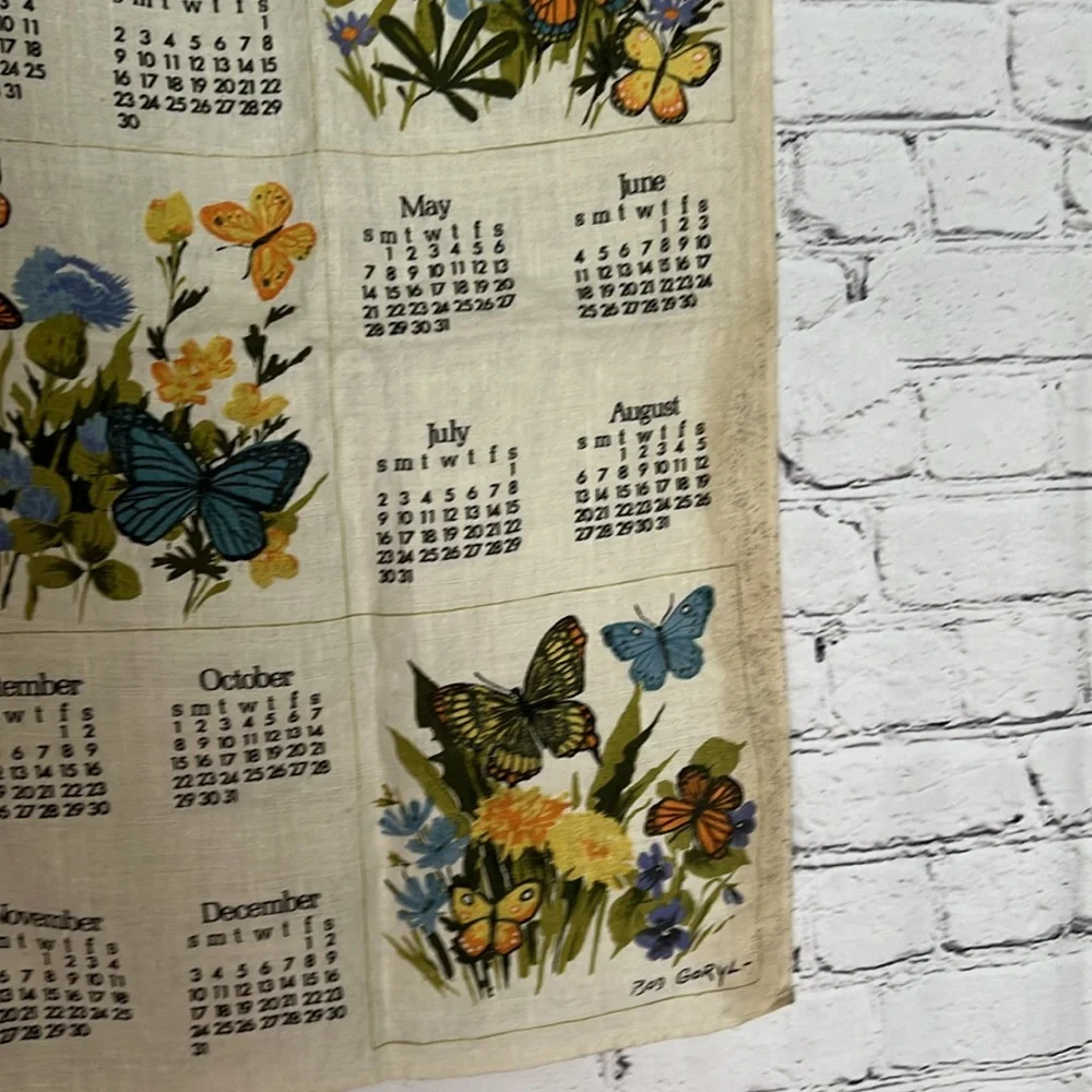 N/A vintage linen